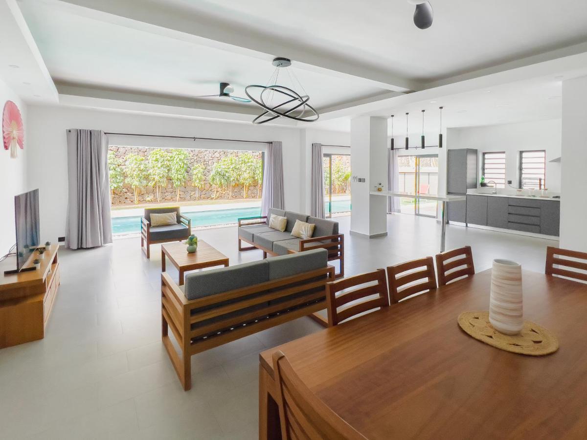 Spacious 4 Bedrooms Villa With Infinity Pool Гранд-Бэй Экстерьер фото
